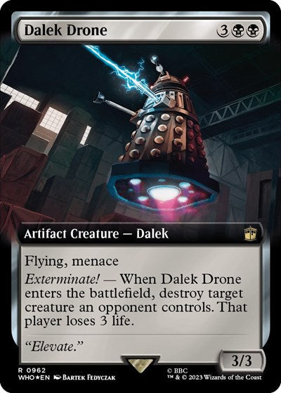 Dalek Drone (Extended Art) (Surge Foil) (Universes Beyond: Doctor Who) Light Play Foil