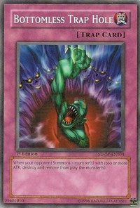 Bottomless Trap Hole (Structure Deck: Zombie World) Damaged / Poor 1st Edition
